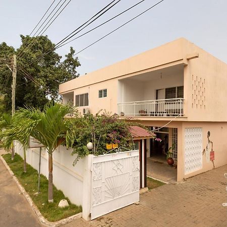Agoo Hostel (Adults Only) Acra Exterior foto