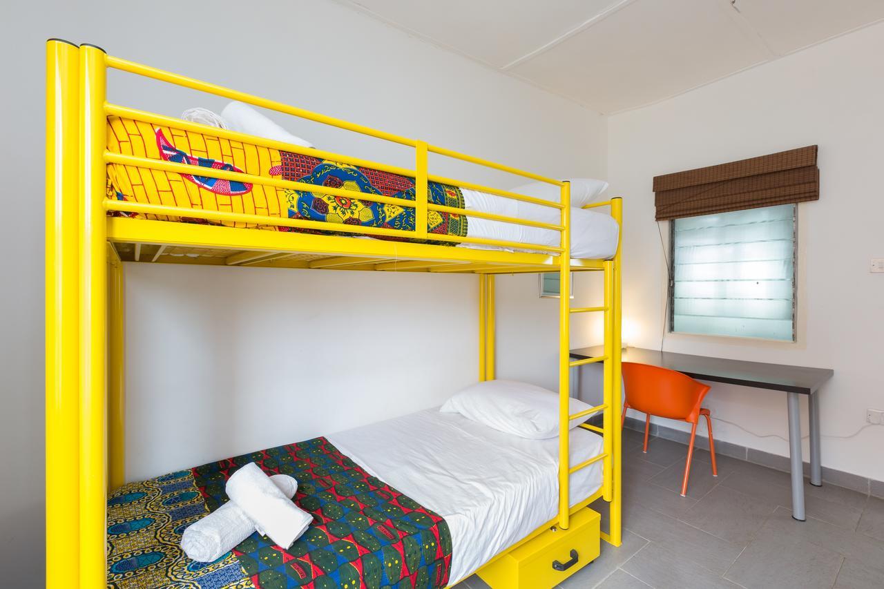Agoo Hostel (Adults Only) Acra Quarto foto