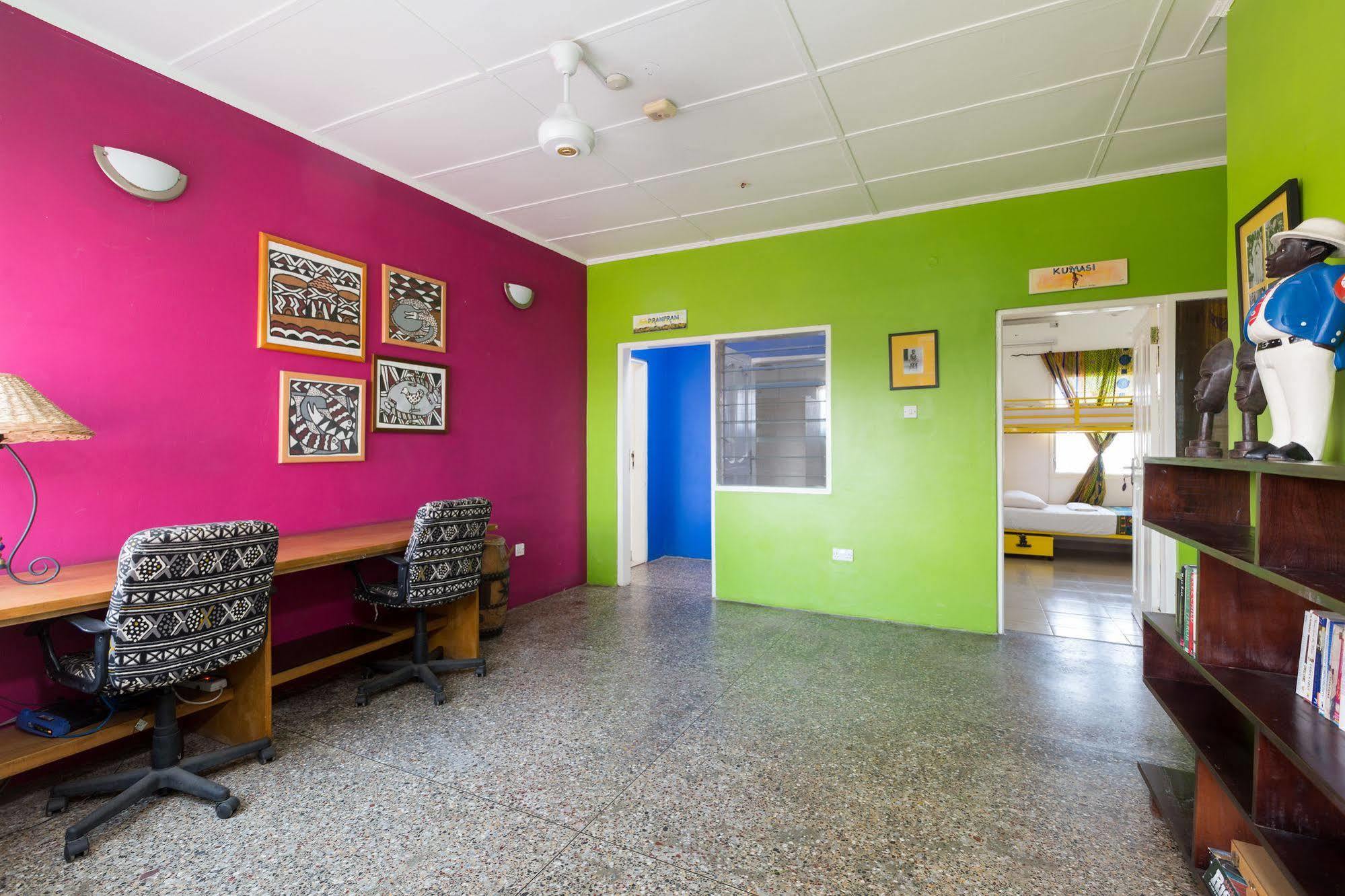 Agoo Hostel (Adults Only) Acra Exterior foto
