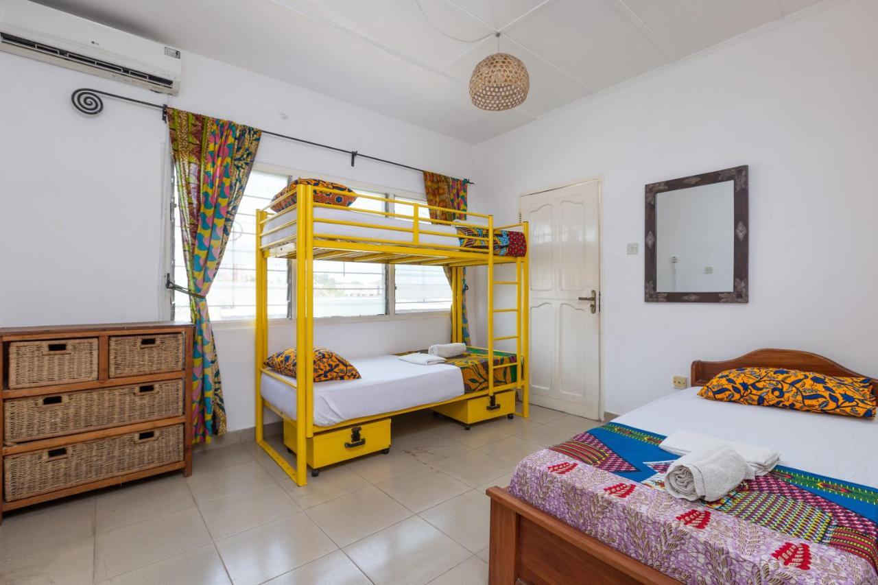 Agoo Hostel (Adults Only) Acra Exterior foto